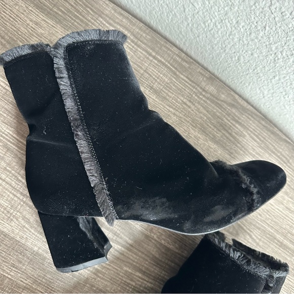 Stuart Weitzman On The Fringe Black Ankle Boots Block Heel Booties Womens Size 9 - Picture 5 of 15